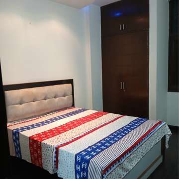 Bedroom in 2 BHK Builder Floor at Chittaranjan Park – for Rent