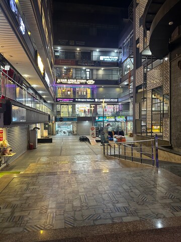  Showroom – Exterior View View at River View Arcade, Gomti Nagar - for Sale