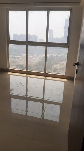 Room in 3 BHK Apartment at Runwal Forests, Kanjurmarg West – for Rent