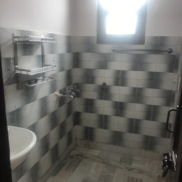 Bathroom in 2 BHK Builder Floor at Lajpat Nagar ii – for Rent
