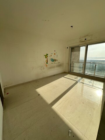 Room in 3 BHK Apartment at Satyam Imperial Heights, Ghansoli – for Rent