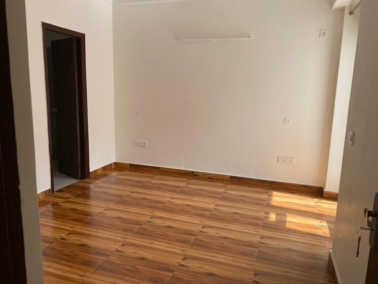 Room, sahastradhara road 4 Bedroom 2700 Sq.Ft. Villa In Sahastradhara Road Dehradun 8354367