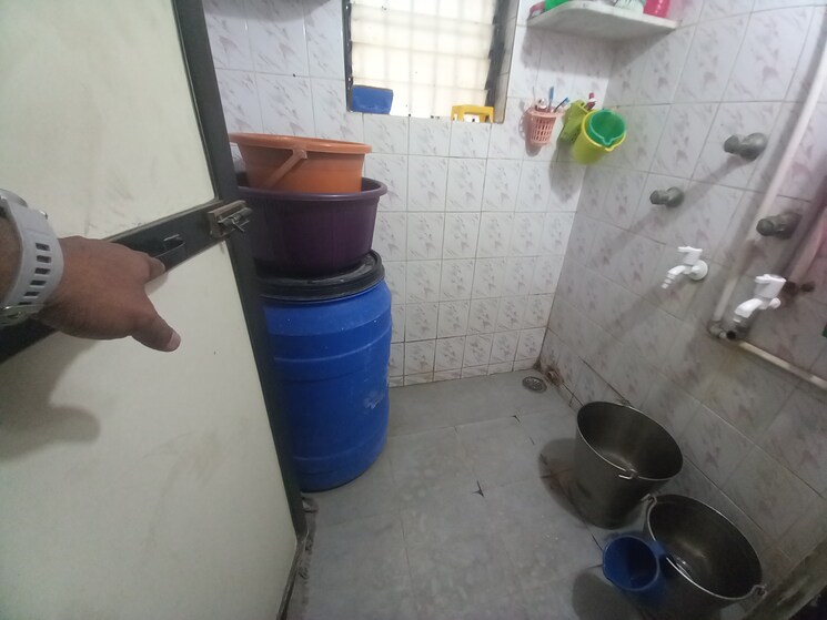 Bathroom, sector 10 new panvel west 1 Bedroom 580 Sq.Ft. Apartment In Sector 10 New Panvel West Navi Mumbai 8354386