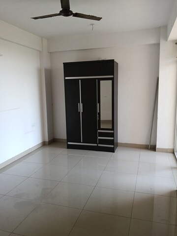 Room in 2 BHK Apartment at AVL 36 Gurgaon, Sector 36 – for Rent