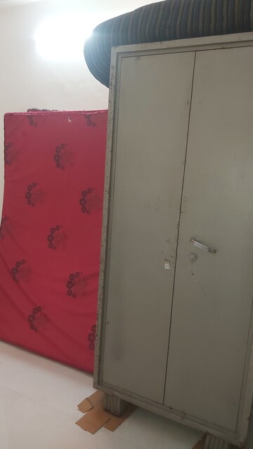 Furnished Amenities in 1 RK Builder Floor at Mayur Vihar – for Rent