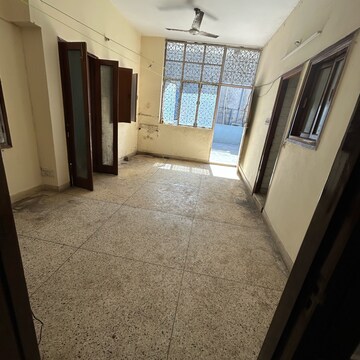 Bedroom in 2 BHK Builder Floor at South Extension ii – for Rent