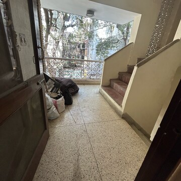 Balcony in 2 BHK Builder Floor at South Extension ii – for Rent