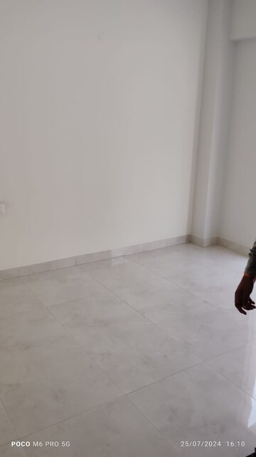 Room in 2 BHK Apartment at Sidhartha Diplomats Golf Link, Sector 110 – for Sale