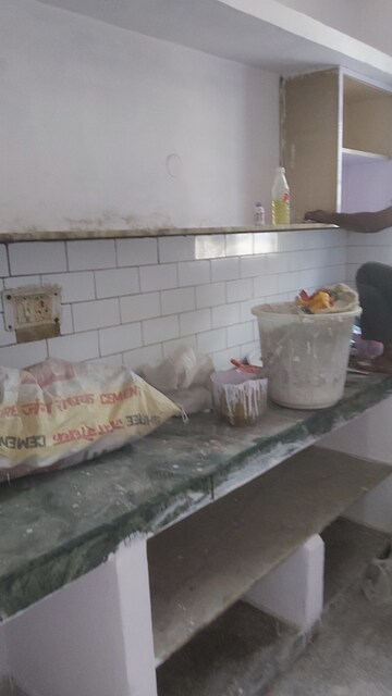 Kitchen in 2.5 BHK Apartment at Mayur Vihar – for Rent