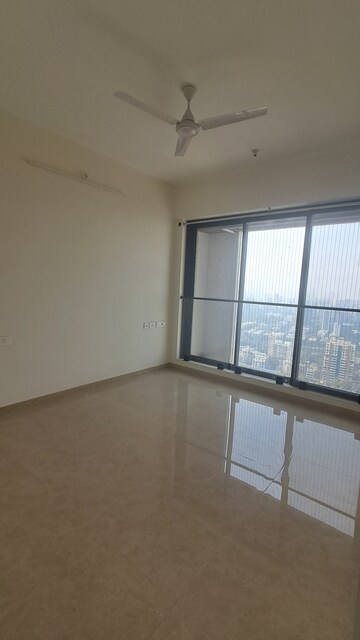 Room in 2 BHK Apartment at Dosti Eastern Bay, Wadala – for Rent