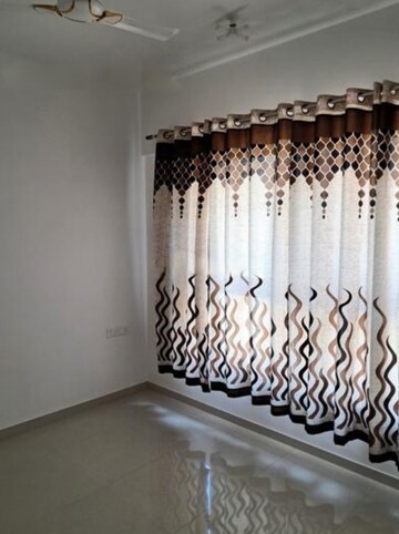 Bedroom in 2 BHK Apartment at Kalpataru Immensa, Kolshet Road – for Rent