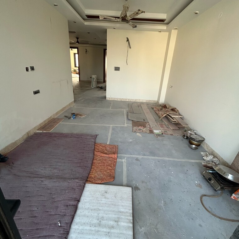 Room, south extension i 3 Bedroom 1800 Sq.Ft. Builder Floor In South Extension I Delhi 8354470