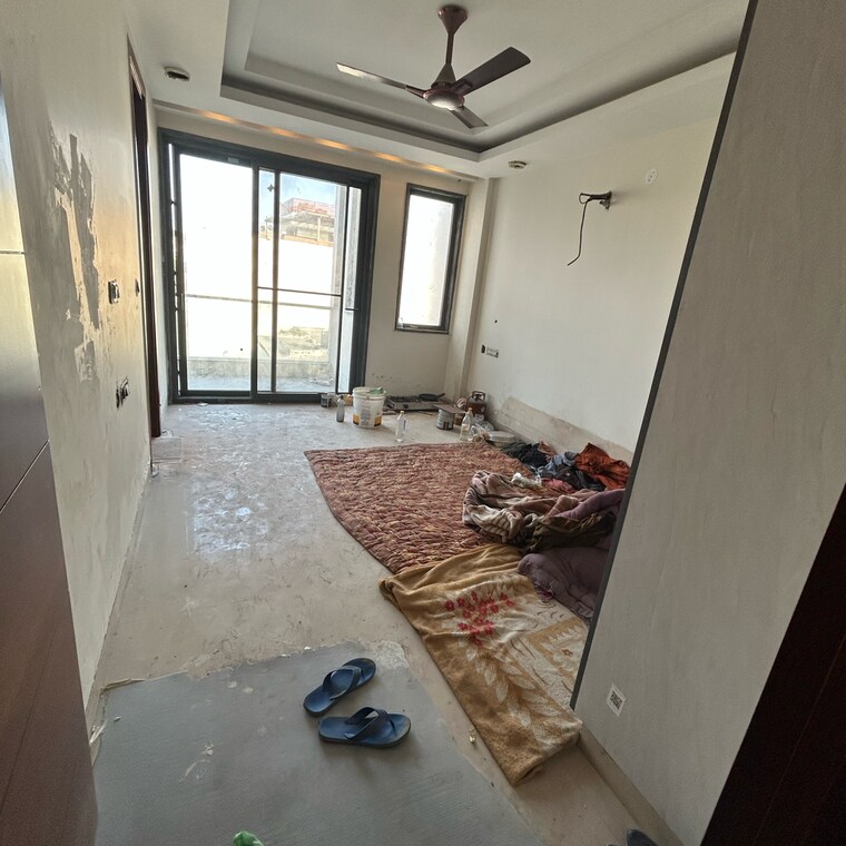 Room, south extension i 3 Bedroom 1800 Sq.Ft. Builder Floor In South Extension I Delhi 8354470