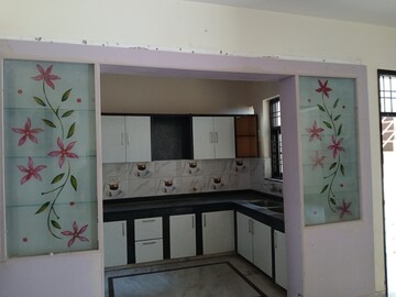 Kitchen in 2.5 BHK Builder Floor at Sector 14 – for Rent