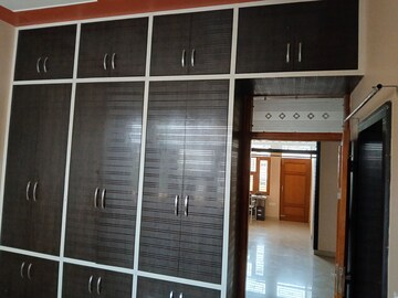 Building Lobby in 2.5 BHK Builder Floor at Sector 9 – for Rent