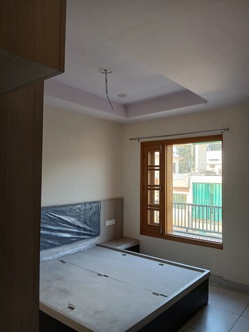 Room in 3 BHK Builder Floor at Sector 3 – for Rent