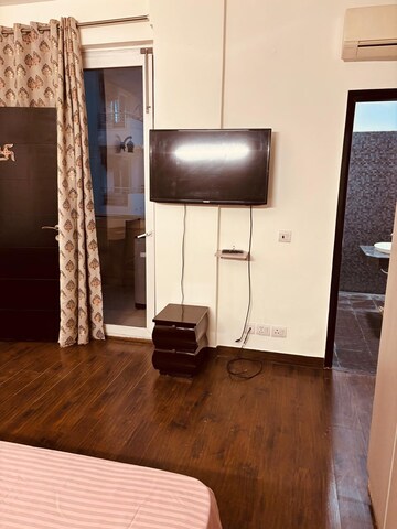 Bathroom in 2 BHK Builder Floor at Saurabh Niwas, Sector 40 – for Rent