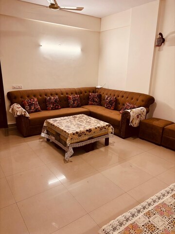 Bedroom in 2 BHK Builder Floor at Saurabh Niwas, Sector 40 – for Rent