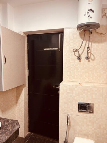 Furnished Amenities in 2 BHK Builder Floor at Saurabh Niwas, Sector 40 – for Rent