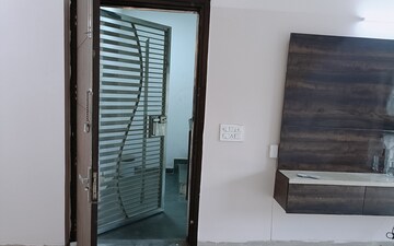 Plot For Sale in Amolik Aster Woods, Sector 98