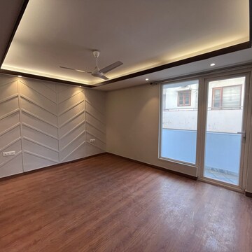 Room in 3 BHK Builder Floor at Ansal Sushant Lok I, Sector 43 – for Rent