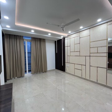 Room in 3.5 BHK Builder Floor at Ansal Sushant Lok I, Sector 43 – for Rent
