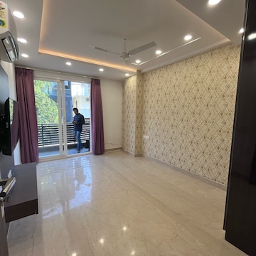 Room in 3.5 BHK Builder Floor at Ansal Sushant Lok I, Sector 43 – for Rent
