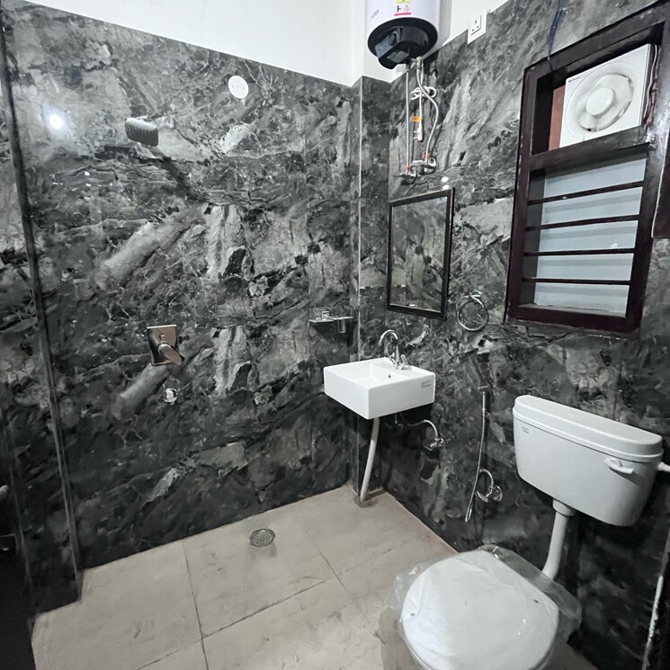 Bathroom, builder-floor 3 Bedroom 1745 Sq.Ft. Builder Floor In Sector 28 Gurgaon 8354741