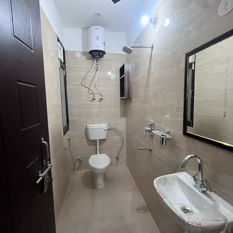 Bathroom, builder-floor 3 Bedroom 1745 Sq.Ft. Builder Floor In Sector 28 Gurgaon 8354741
