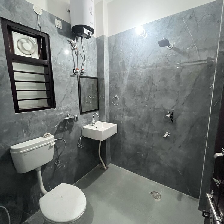 Bathroom, builder-floor 3 Bedroom 1745 Sq.Ft. Builder Floor In Sector 28 Gurgaon 8354741