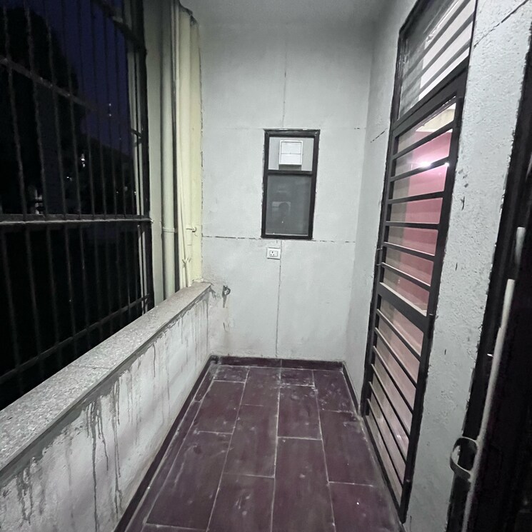 Balcony, builder-floor 3 Bedroom 1745 Sq.Ft. Builder Floor In Sector 28 Gurgaon 8354741