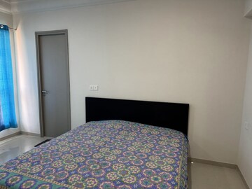 Bedroom in 2 BHK Apartment at Hiranandani Fortune City, New Panvel – for Rent