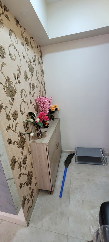 Furnished Amenities in 1 BHK Apartment at Lodha Amara, Kolshet Road – for Rent