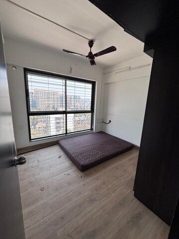 Room in 2 BHK Apartment at Kakad West End, Andheri West – for Rent
