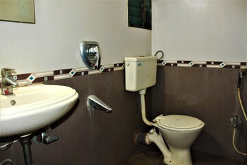 Bathroom in  Pg at Govandi West – for Rent
