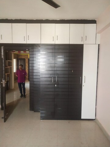 Room in 3 BHK Apartment at Bariatu – for Rent