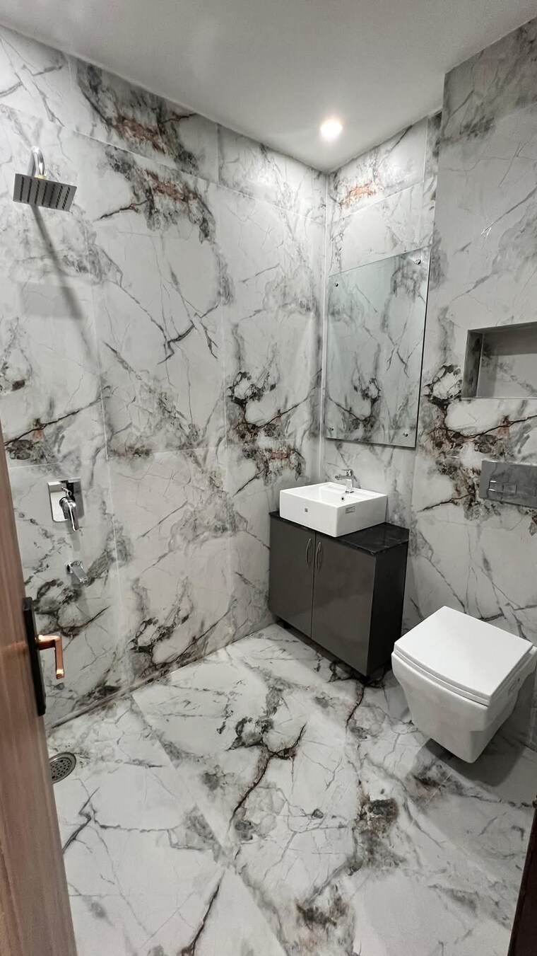 Bathroom, pir machalla 3 Bedroom 1300 Sq.Ft. Builder Floor In Pir Machalla Zirakpur 8354900