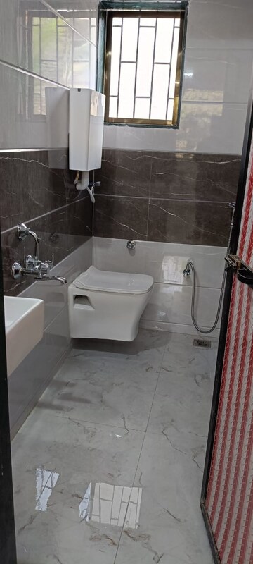 Bathroom in 2 BHK Apartment at Kalpvrux CHS, Khanda Colony – for Rent