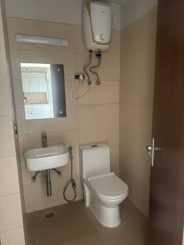 Bathroom in 2.5 BHK Builder Floor at Central Park 3 Flower Valley, Sohna Sector 33 – for Rent