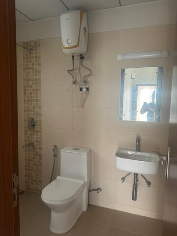 Bathroom in 2.5 BHK Builder Floor at Central Park 3 Flower Valley, Sohna Sector 33 – for Rent