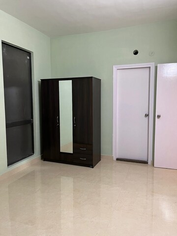 Room in 3 BHK Apartment at Bengal Dcl Uttara, Rajarhat – for Rent
