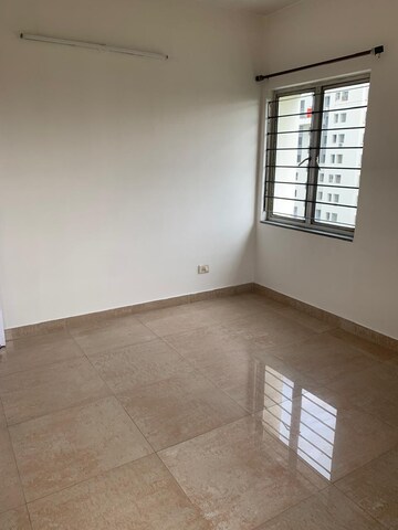 Room in 3 BHK Apartment at Bengal Dcl Uttara, Rajarhat – for Rent