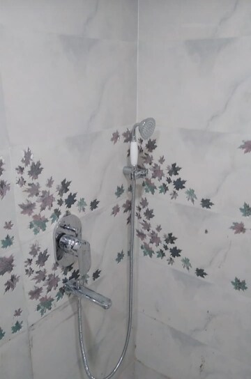 Bathroom in 3 BHK Apartment at Jaypee Greens Kosmos, Sector 134 – for Rent