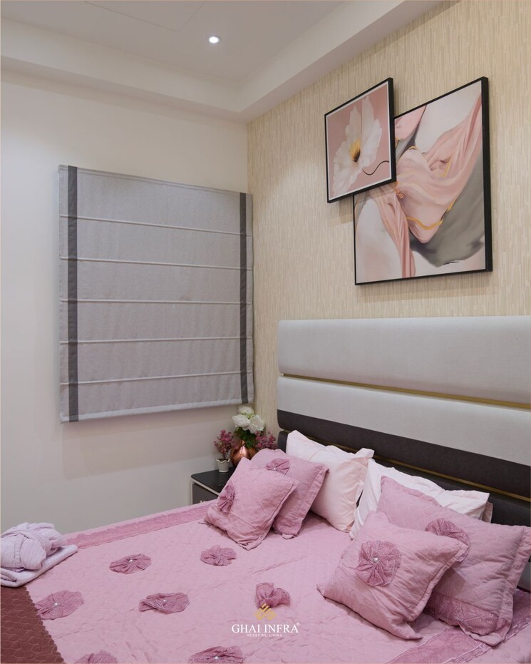 Bedroom, pitampura 4 Bedroom 2400 Sq.Ft. Apartment In Pitampura Delhi 8354998