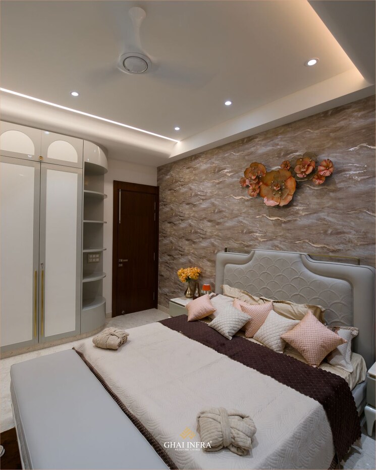 Bedroom, pitampura 4 Bedroom 2400 Sq.Ft. Apartment In Pitampura Delhi 8354998