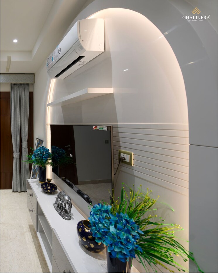 undefined, pitampura 4 Bedroom 2400 Sq.Ft. Apartment In Pitampura Delhi 8354998