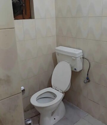 2 BHK Villa For Rent in Aliganj