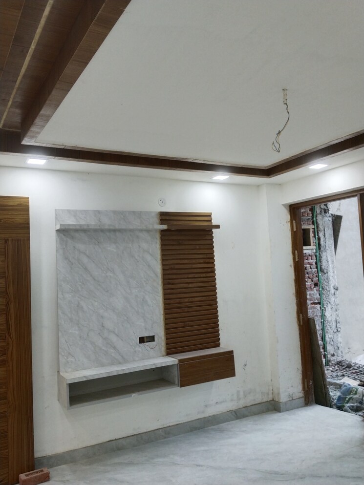 undefined, sector 43 3 Bedroom 225 Sq.Yd. Builder Floor In Sector 43 Faridabad 8355103
