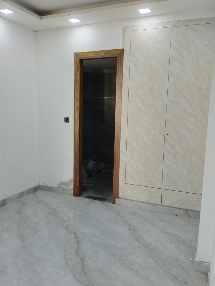 undefined, sector 43 3 Bedroom 225 Sq.Yd. Builder Floor In Sector 43 Faridabad 8355103