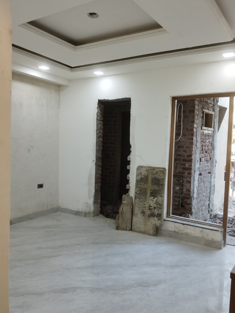 undefined, sector 43 3 Bedroom 225 Sq.Yd. Builder Floor In Sector 43 Faridabad 8355103